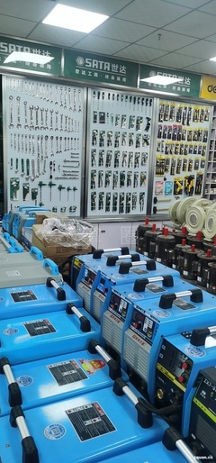 未來萬家五金機(jī)電